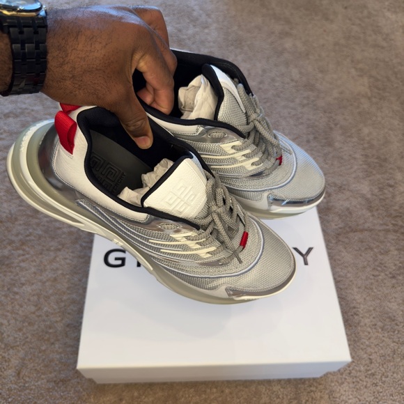 Givenchy Giv 1 Sneakers